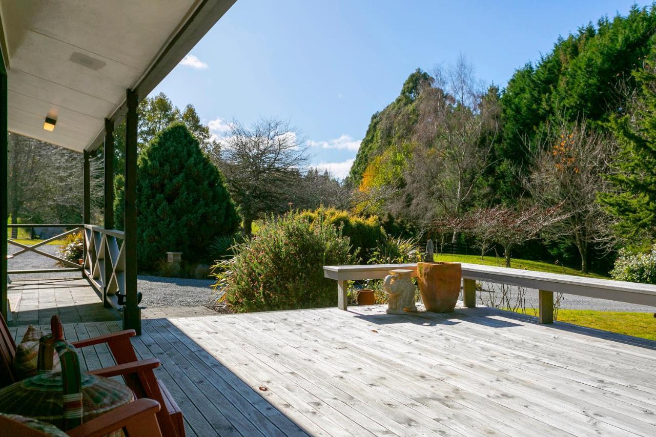Lupin Lodge Bed & Breakfast Taupo Eksteriør billede